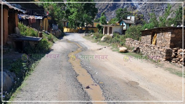 बैतडीः गोकुलेश्वर - बलाँच सडकखण्डको  अवस्था बेहाल!